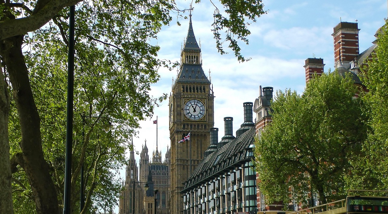 英國簽證最新動(dòng)態(tài)，更新內(nèi)容及其影響分析