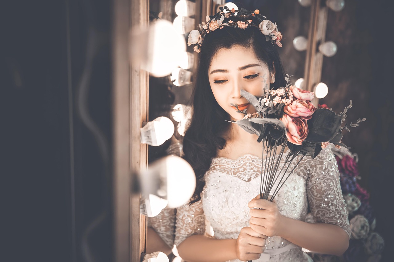 迪奧最新眼影引領(lǐng)時(shí)尚風(fēng)潮，魅力眼神盡在掌握